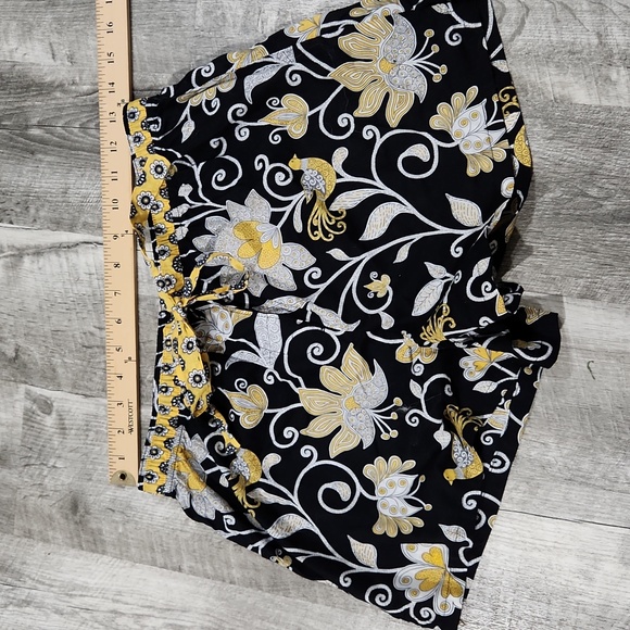 Vera Bradley Other - Vera Bradley Lounge Shorts Pajamas Size Medium